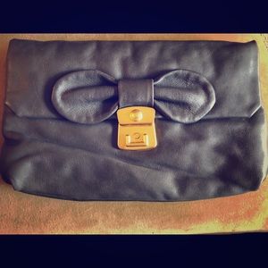 MARC by MARC JACOBS Linda Bow Gray Leather Clutch